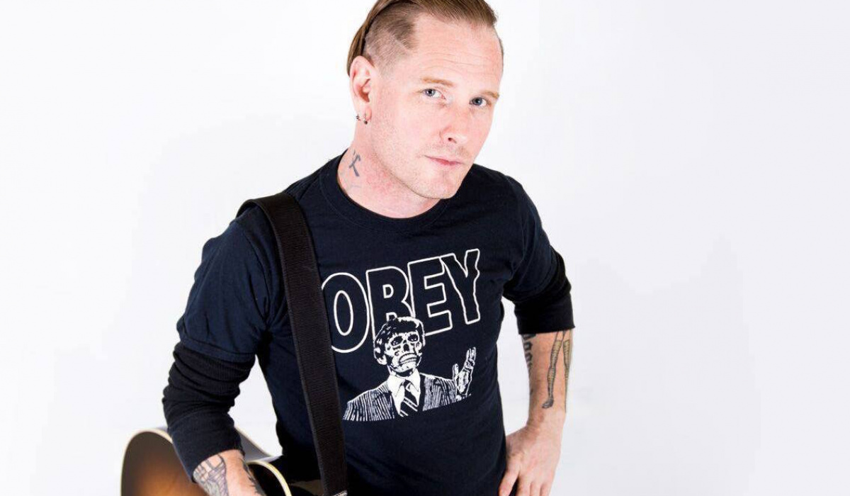 Corey Taylor ha terminado de grabar su primer disco en solitario